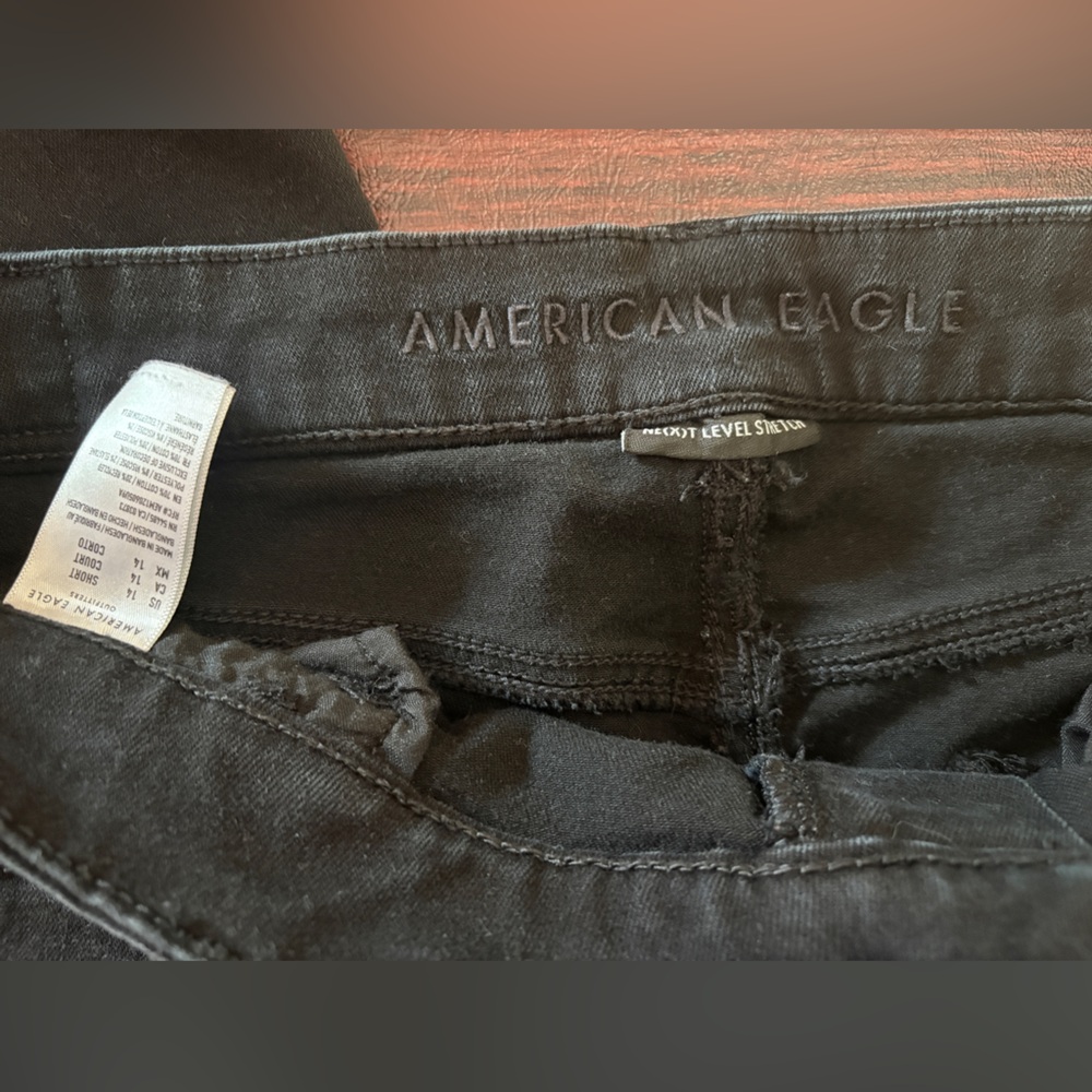 American Eagle women’s size 14 black distressed jeans - Picture 3 of 4